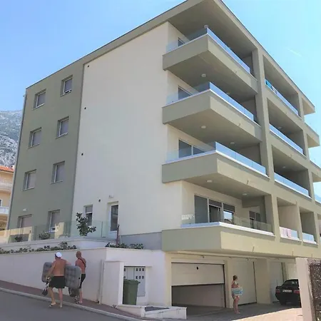 Lux Sea View Apartment *